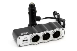 Razdjelnik za auto upaljač sa 3 utičnice i USB-A port-om